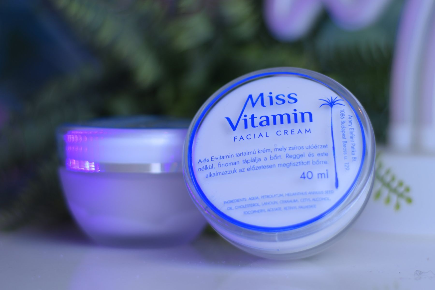Miss Vitamin arckrém tégely közelről
